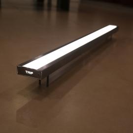 LANE FACADE BASE is a series of linear luminaires